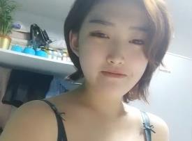 颜值爆表学生妹淫穴任操，制服诱惑娇喘连连！